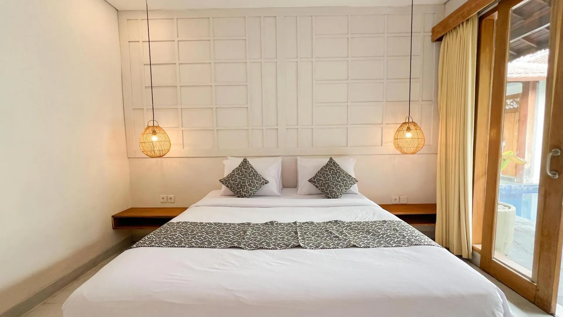 Apple Villa & Suite Seminyak Holiday park